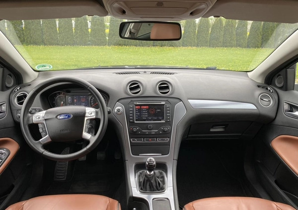 Ford Mondeo cena 29900 przebieg: 218000, rok produkcji 2011 z Kutno małe 781